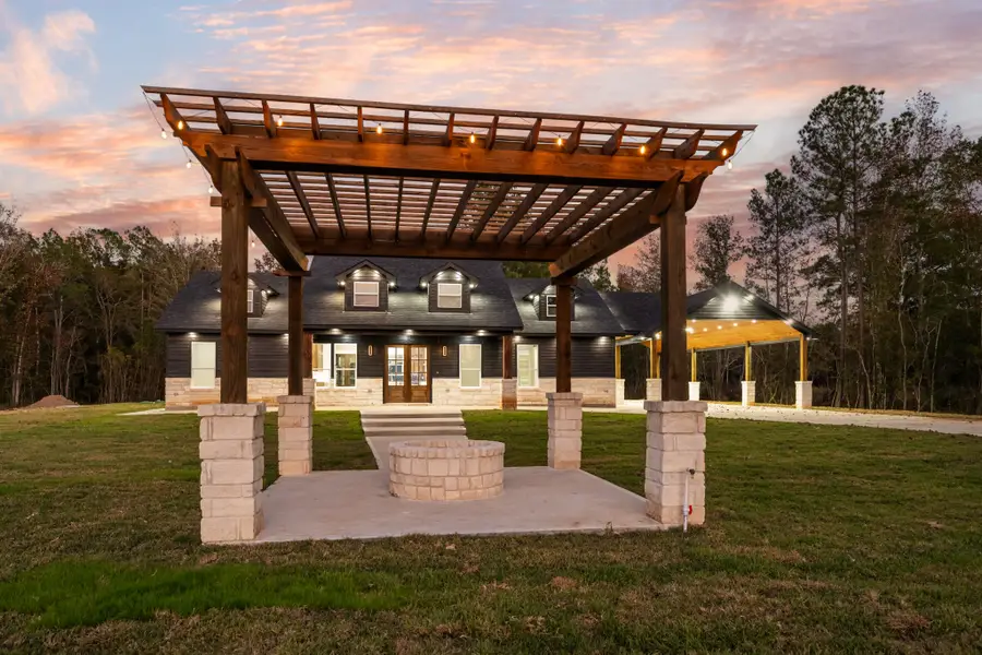 2199 County Road 301 N, Dayton, TX 77535 - #2