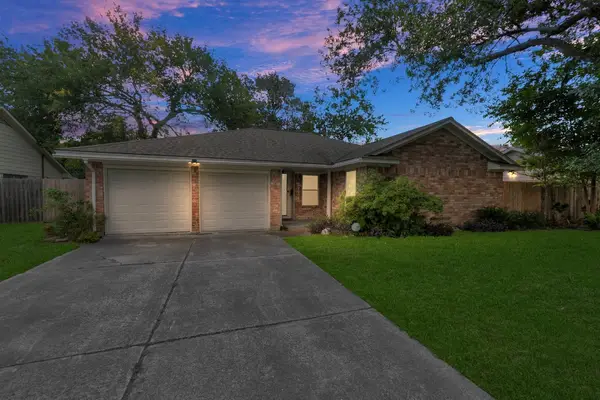 2718 Lazy Spring Drive, Houston, TX 77080