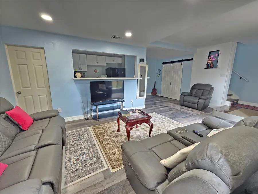 9321 Pagewood Lane, Houston, TX 77063 - #3