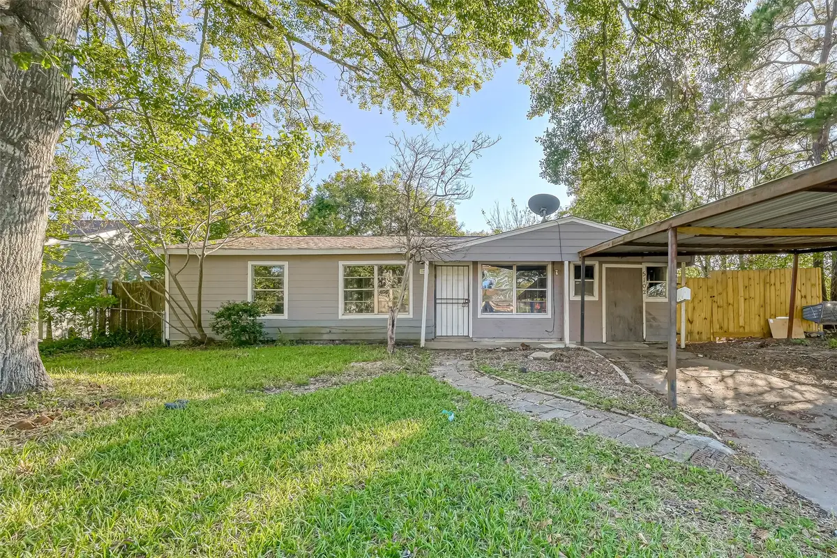 5102 Lyndhurst Drive, Houston, TX 77033 - #1