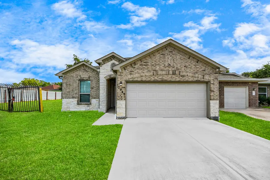7947 Cinderella Street, Houston, TX 77028 - Image #2
