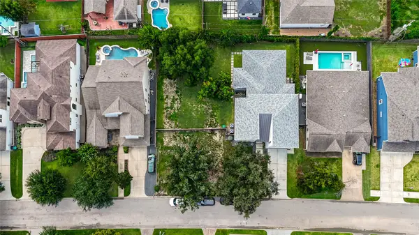 1705 Ebony Lane, Houston, TX 77018