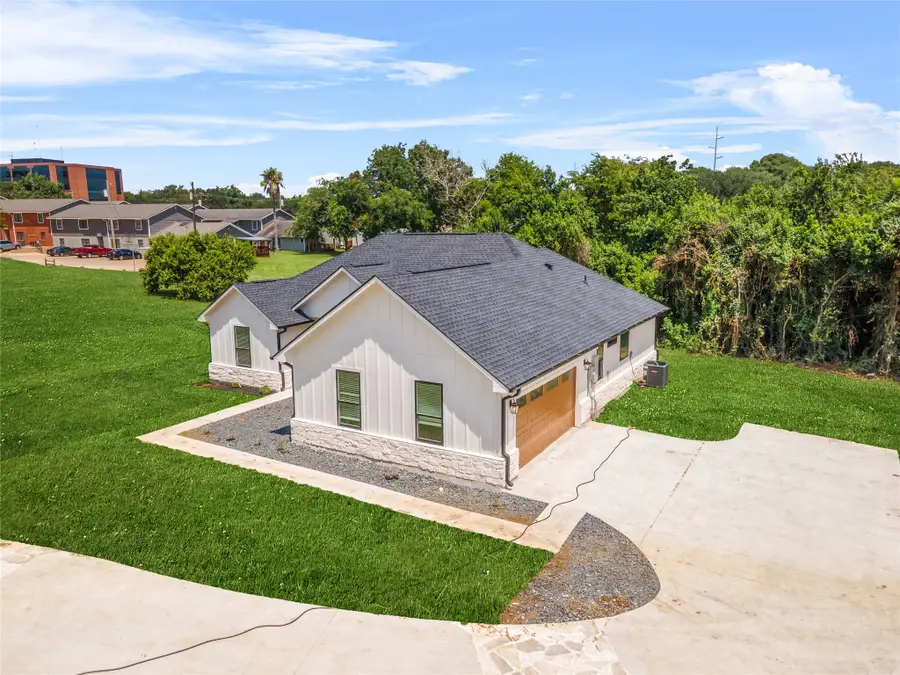 2318 Progress Drive, Brenham, TX 77833 - #3