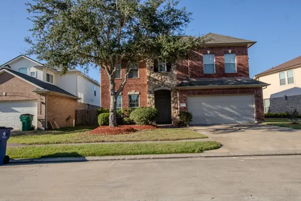 5 Carmel Chase Court, Manvel, TX 77578