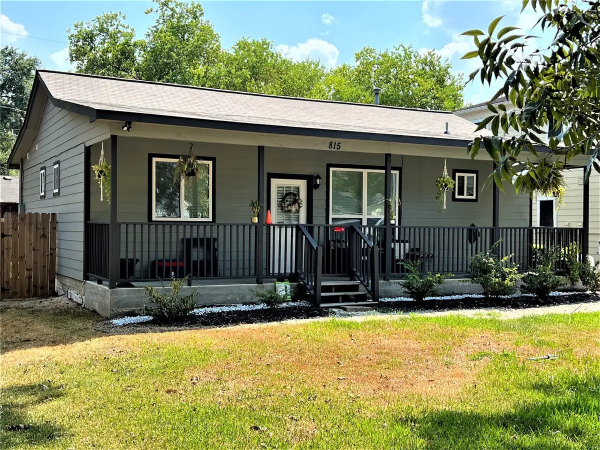 815 Leonard Avenue, Richmond, TX 77469 - Image #1