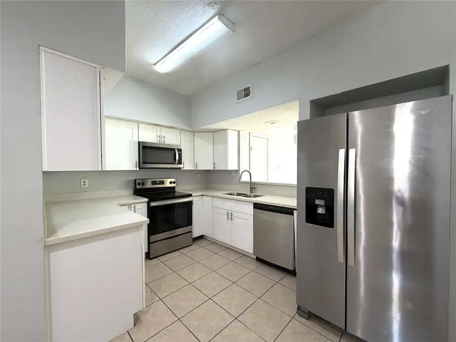 8717 Victorian Village Drive #8717, Houston, TX 77071 - Image #2