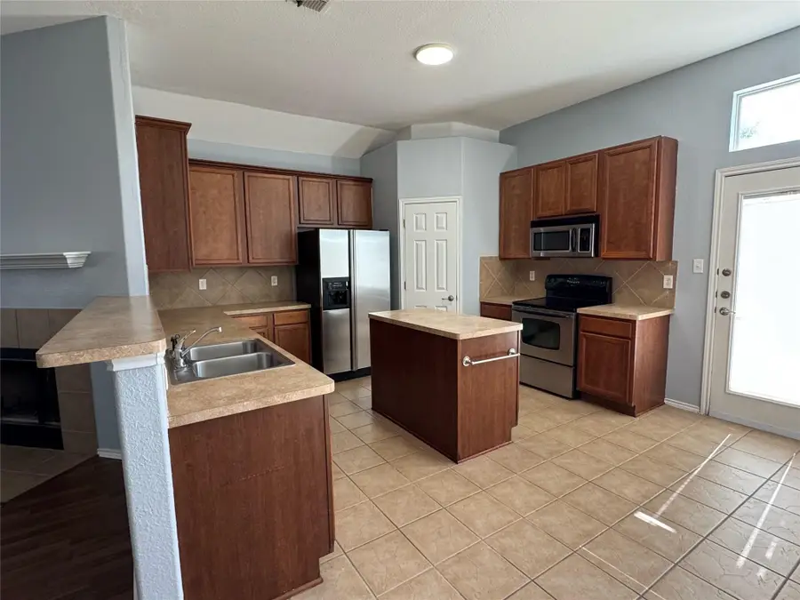 3730 Columbia Drive, Cibolo, TX 78108 - #3