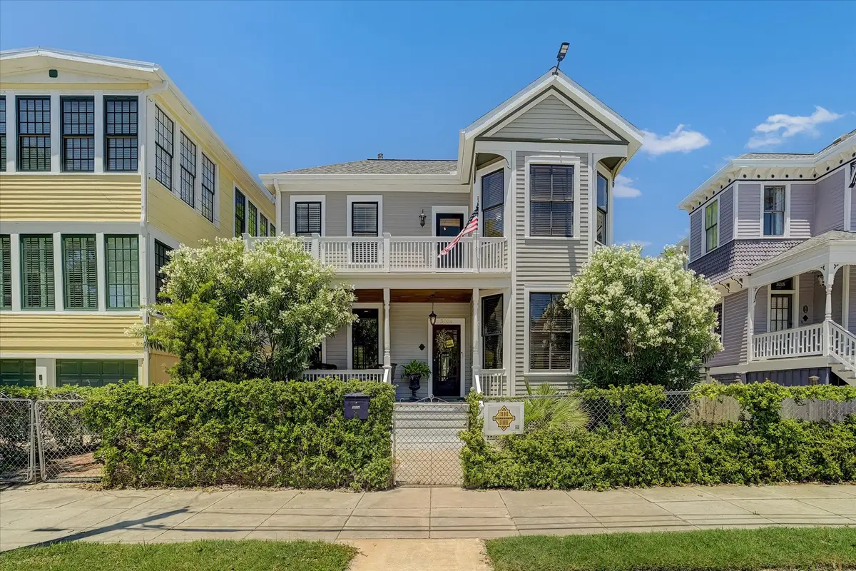 3024 Avenue O 1/2, Galveston, TX 77550 - #1