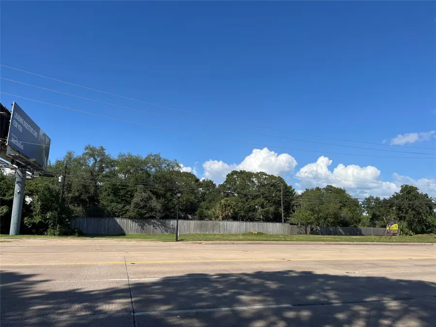 4700 E Nasa Parkway, Seabrook, TX 77586 - Image #2