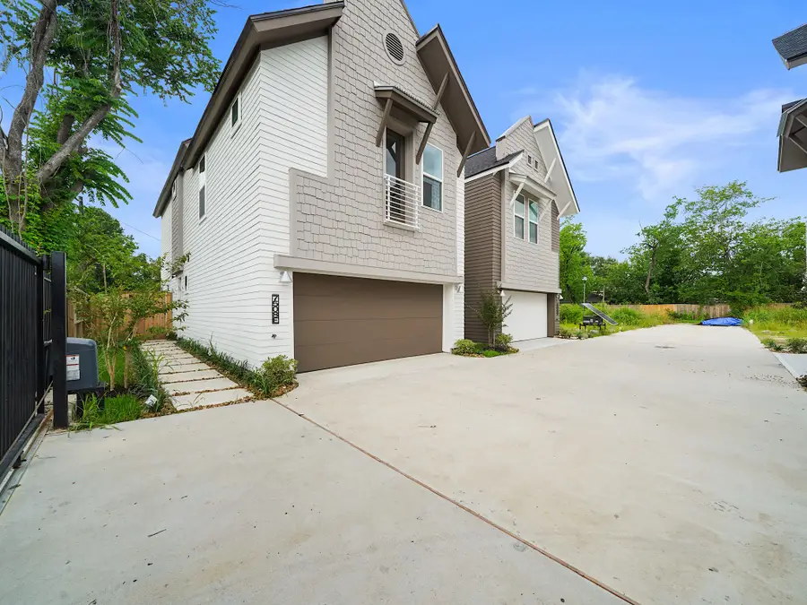 7508 Carver Road #E, Houston, TX 77088 - #3