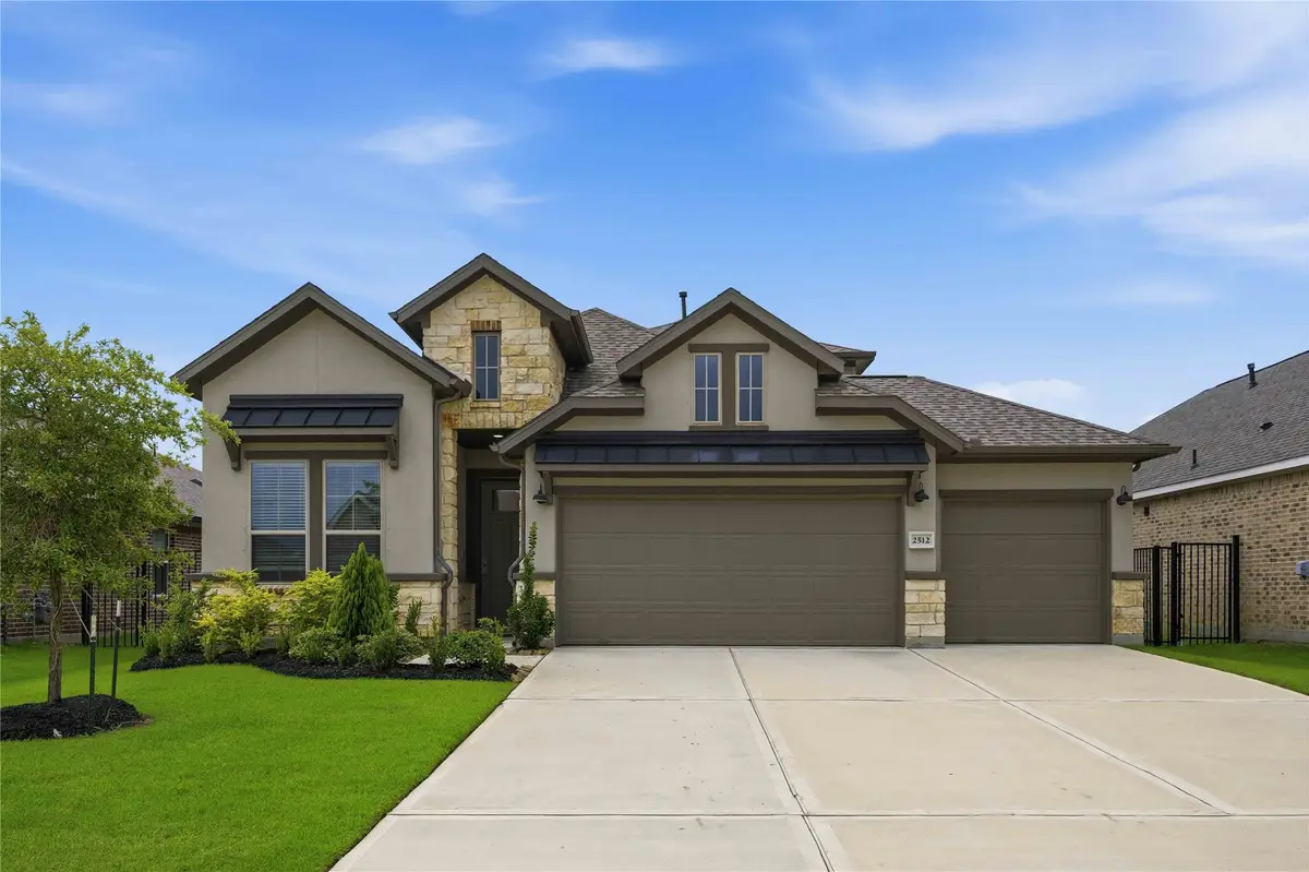 2512 Seneca Lake Drive, La Marque, TX 77568 - #1