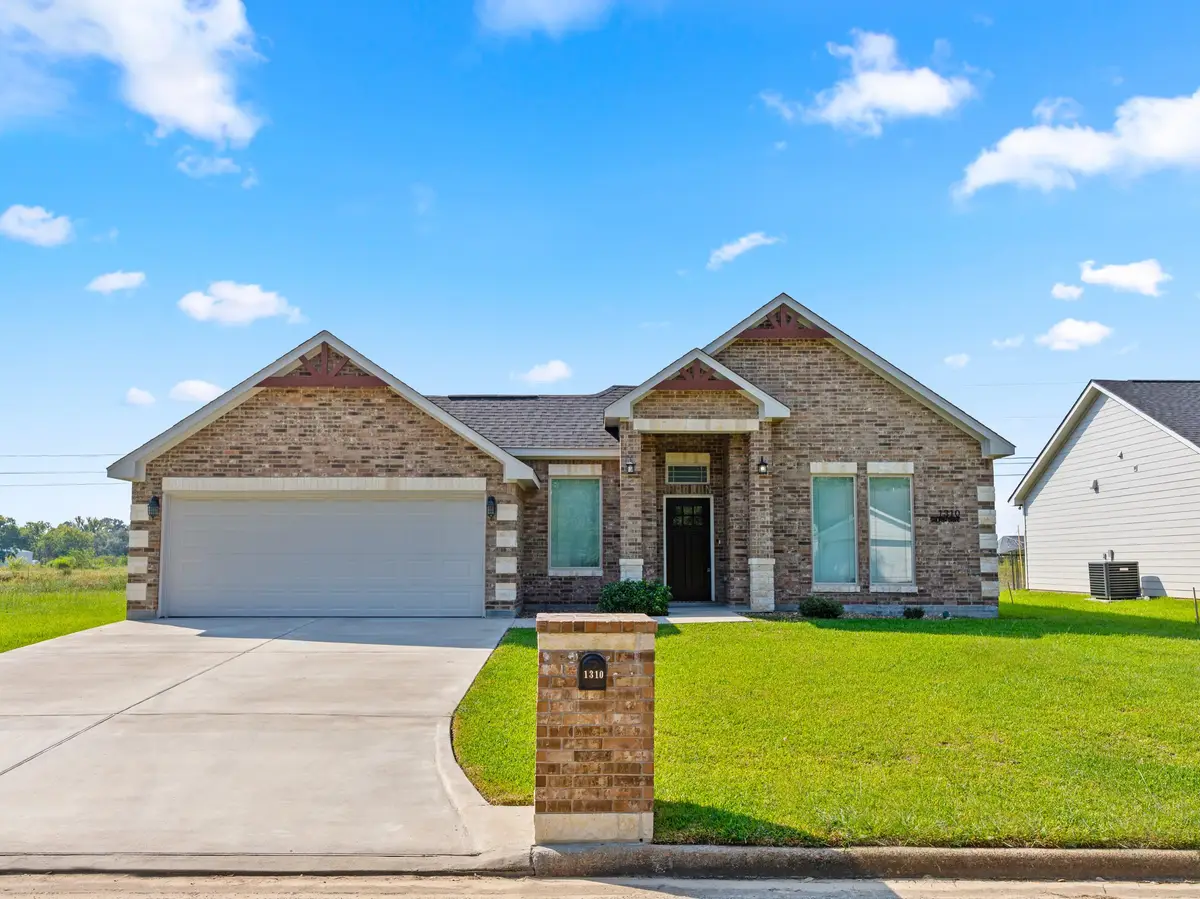1310 Sailfish Drive, Bay City, TX 77414 - Image #1