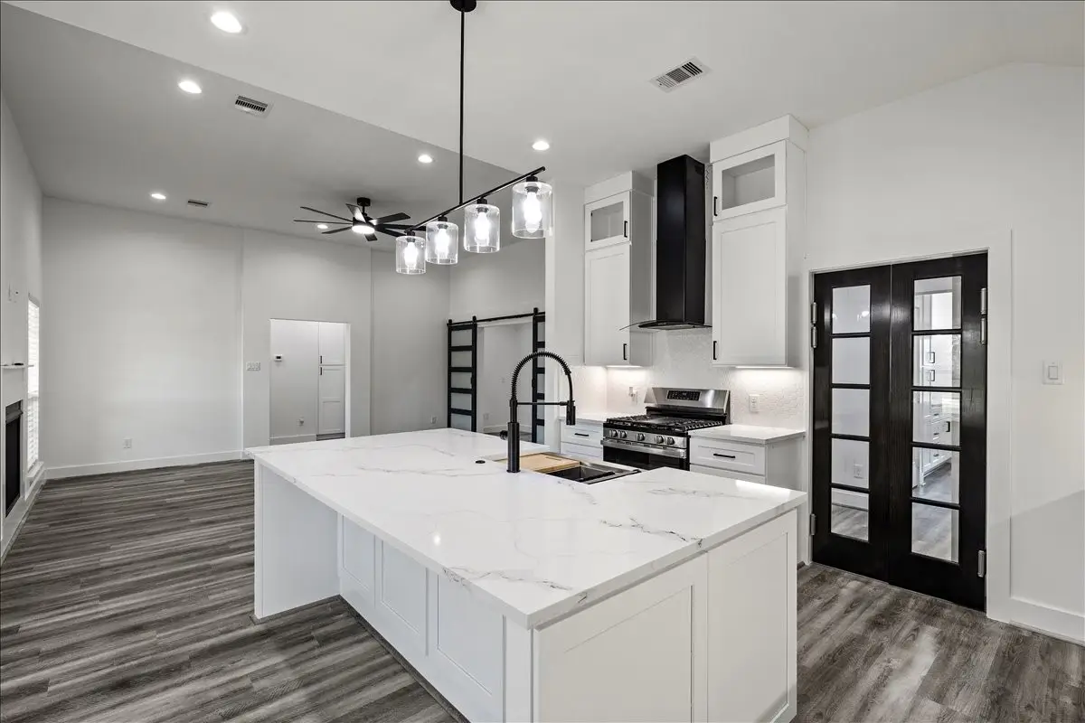 14103 W 3rd Street, Santa Fe, TX 77510 - #1