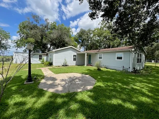 1621 Bayou Drive, Bay City, TX 77414 - Image #2