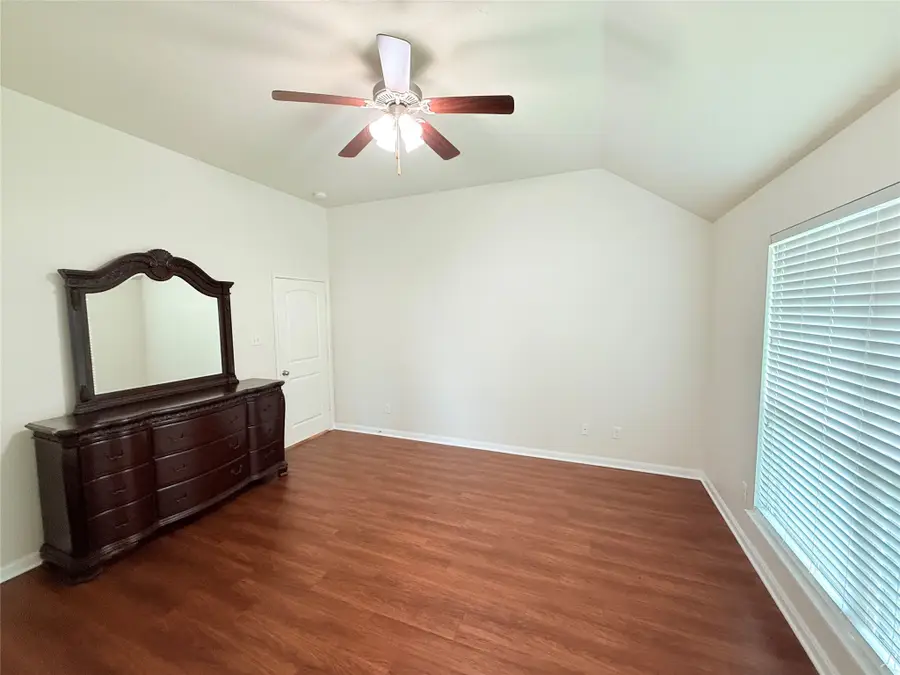 2812 Silver Oak Drive, College Station, TX 77845 - Image #3