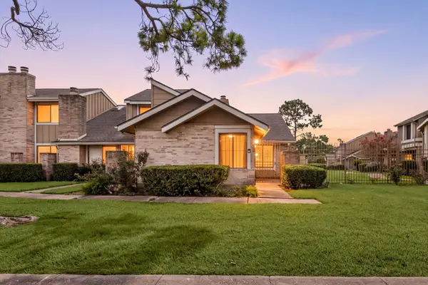 12021 Bob White Drive, Houston, TX 77035