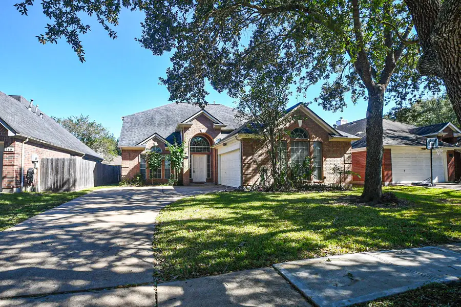 139 Skycrest Drive, Sugar Land, TX 77479 - Image #2