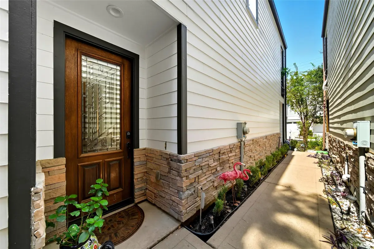 1611 Vermont Street, Houston, TX 77006 - Image #1