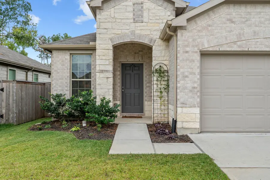 350 Shady Cedar Hill Lane, Willis, TX 77378 - Image #3