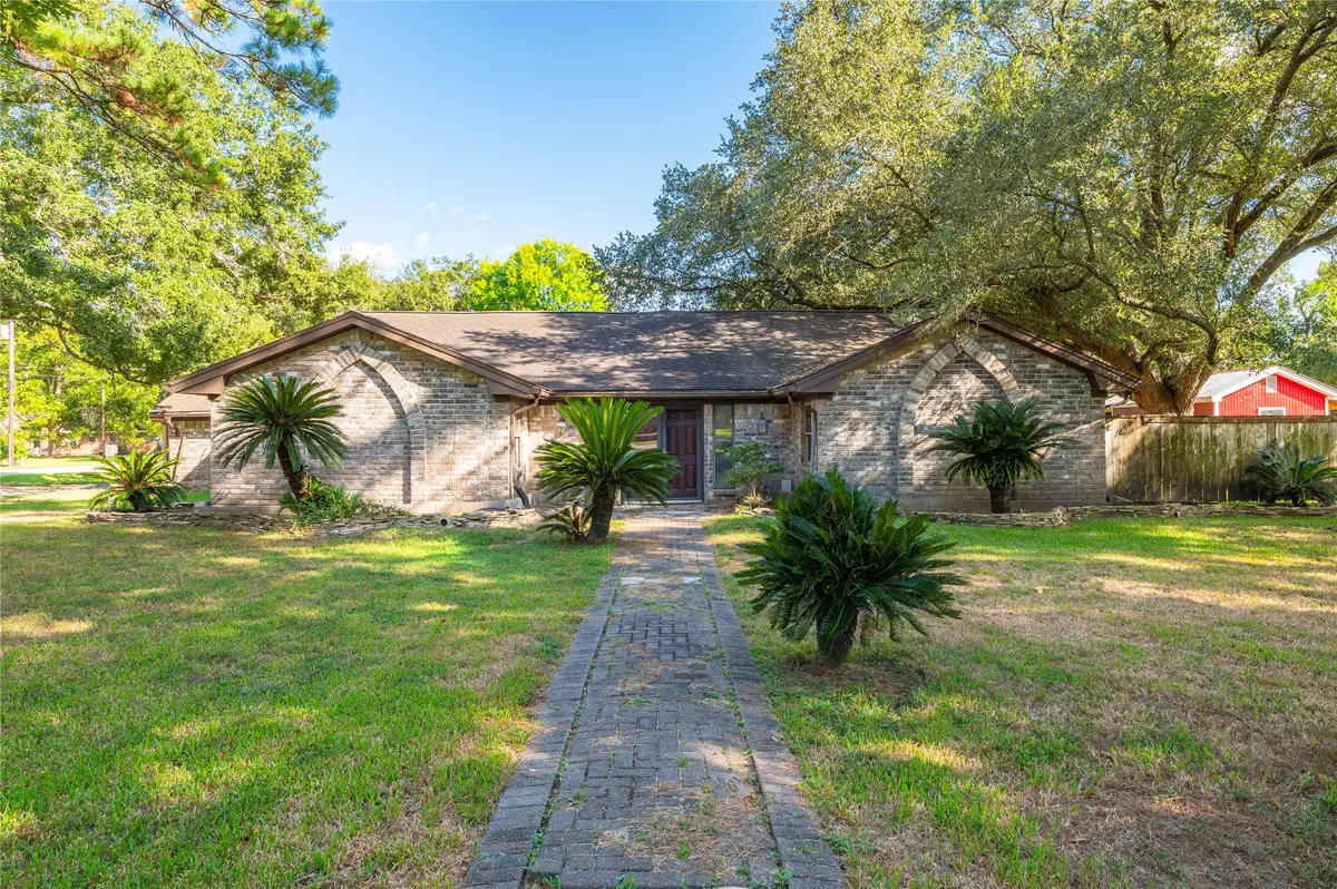 6903 Meadowlark Lane, Alvin, TX 77511 - #1