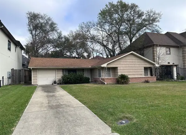 4804 Holt Street, Bellaire, TX 77401