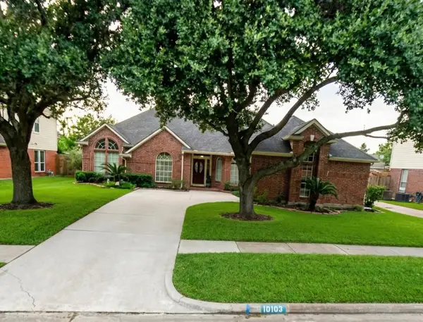 10103 Churchill Way Drive, Houston, TX 77065