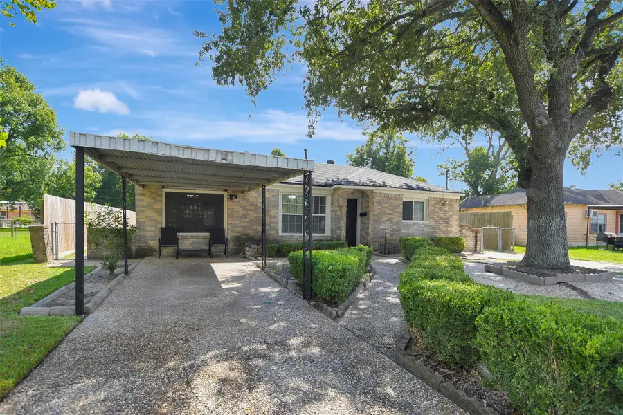3910 Englewood Street, Houston, TX 77026 - #2