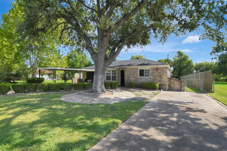 3910 Englewood Street, Houston, TX 77026 - #3