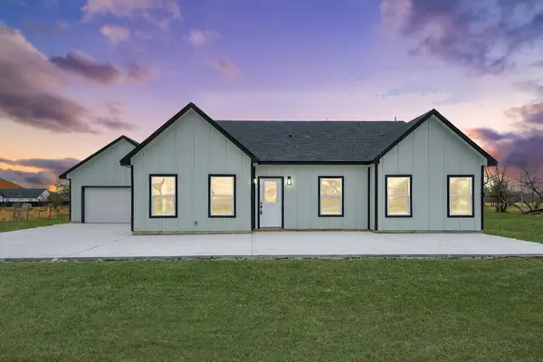 39934 Garrett Road #R, Brookshire, TX 77423