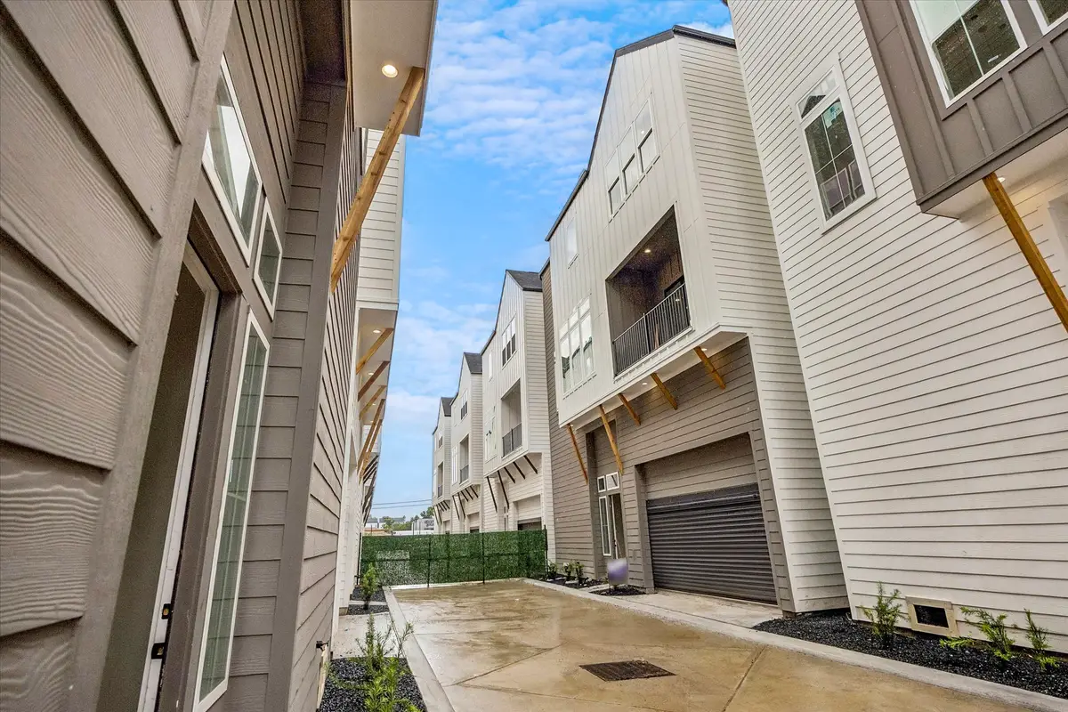 1187 W 19th Street, Houston, TX 77008 - #1