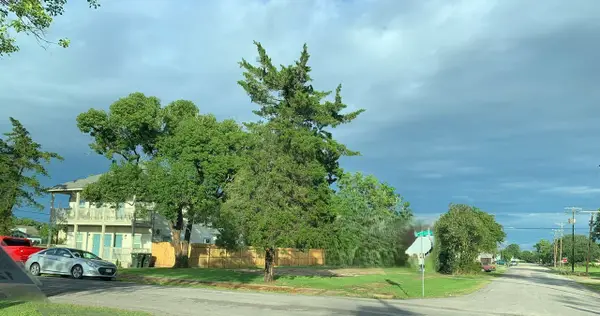 1400 8th Street, Port Arthur, TX 77640