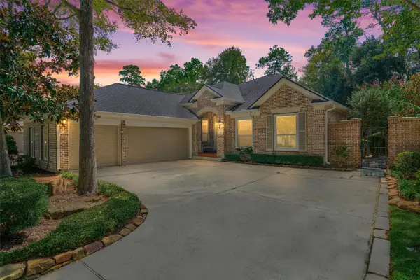 31 E Palmer Bend, The Woodlands, TX 77381