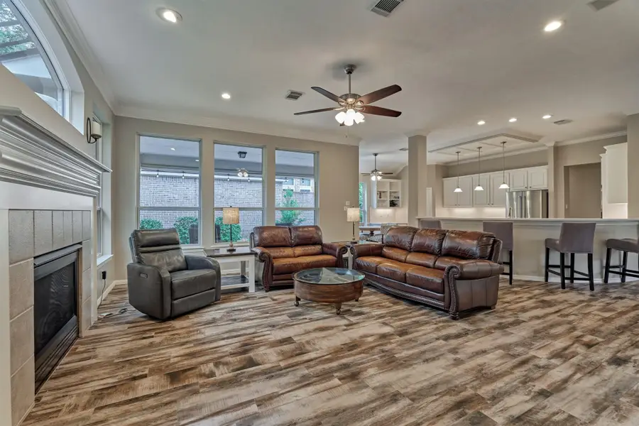 31 E Palmer Bend, The Woodlands, TX 77381 - #3