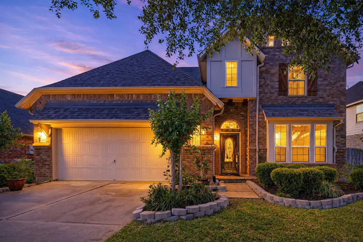 12611 Colonial Glen Ct, Pearland, TX 77584 - #1