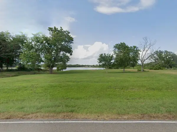 21210 Chenango Lake Drive, Angleton, TX 77515