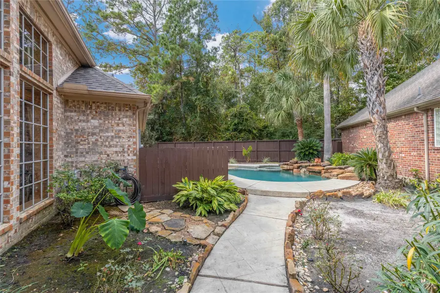 7 N Spring Brook Ct, The Woodlands, TX 77382 - #3