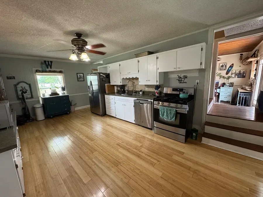 701 14th Avenue N, Texas City, TX 77590 - #2