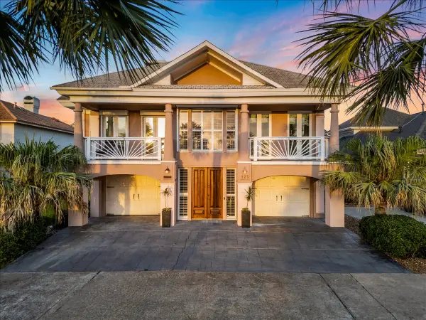 123 Port Street, San Leon, TX 77539