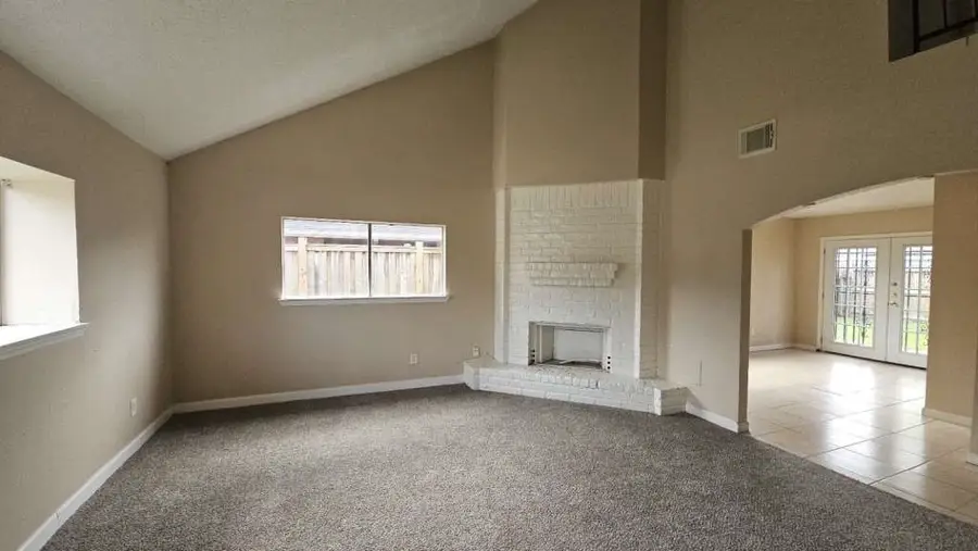 8715 Valley Ledge Drive, Houston, TX 77078 - Image #2