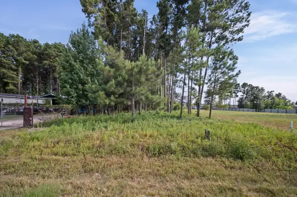 900 County Road 3545, Cleveland, TX 77327