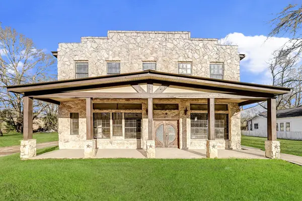 411 S Kaufman Street, Newton, TX 75966