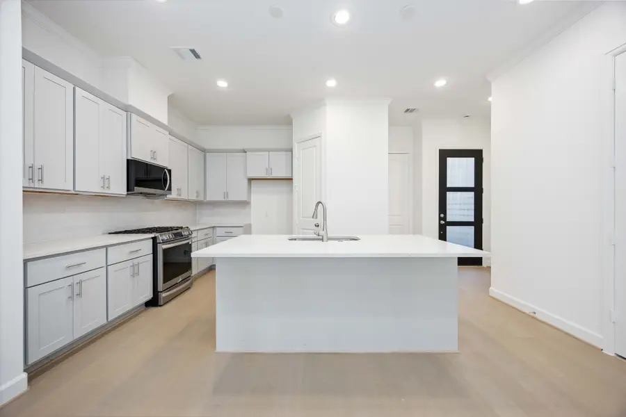 224 E 27th Street, Houston, TX 77008 - #2