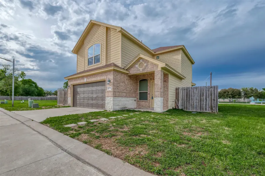 12722 Yoshino Cherry Street, Houston, TX 77072 - Image #2