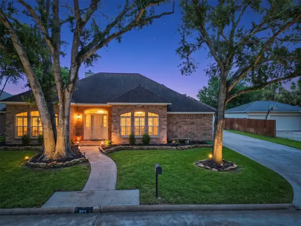 604 Westview Terrace Drive, Sealy, TX 77474