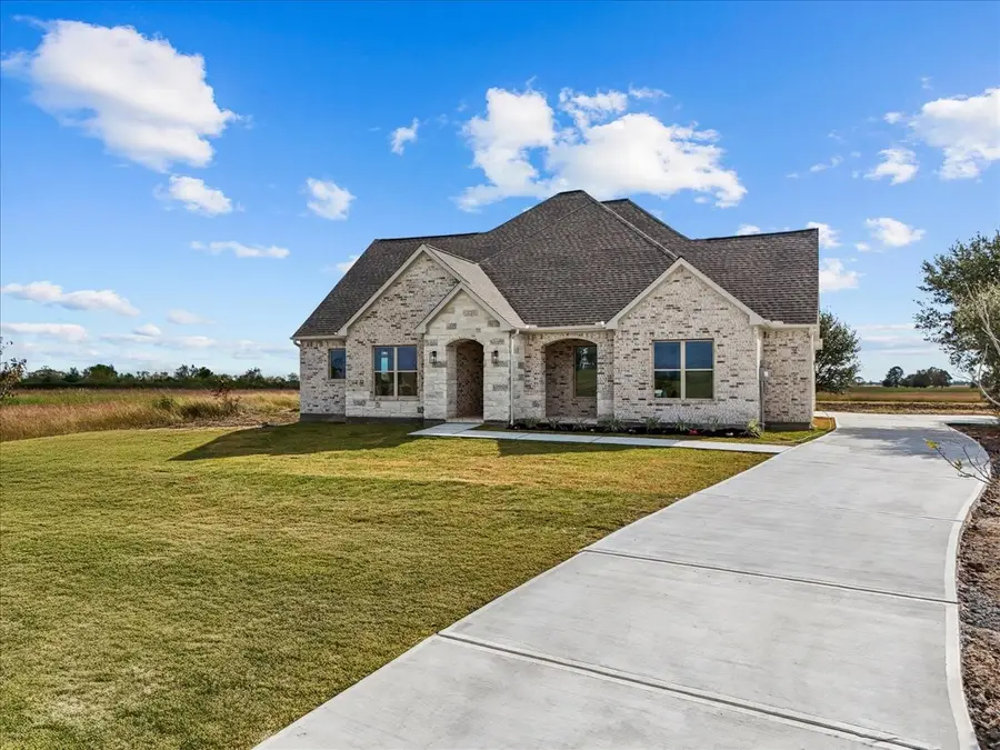 224 Cripple Creek Lane, Angleton, TX 77515 - Image #2