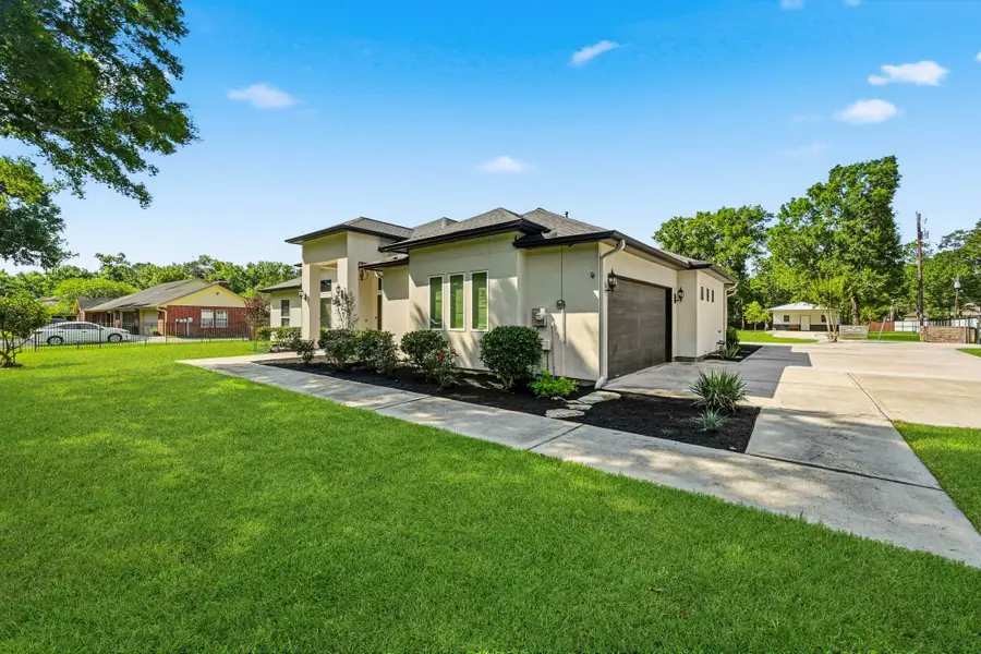 19338 Riverwalk Drive, Porter, TX 77365 - #2