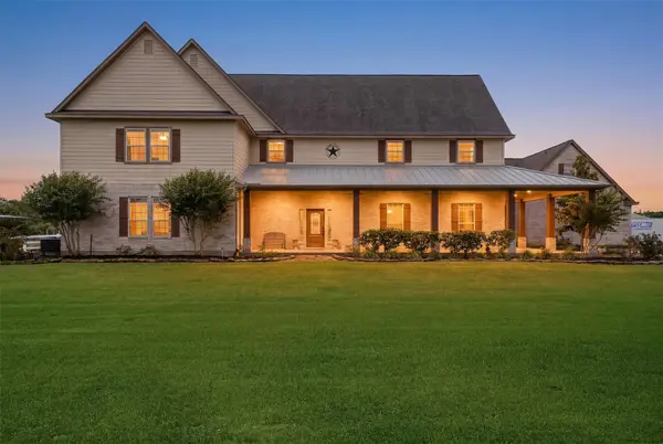 4350 Skylane Drive, Beach City, TX 77523