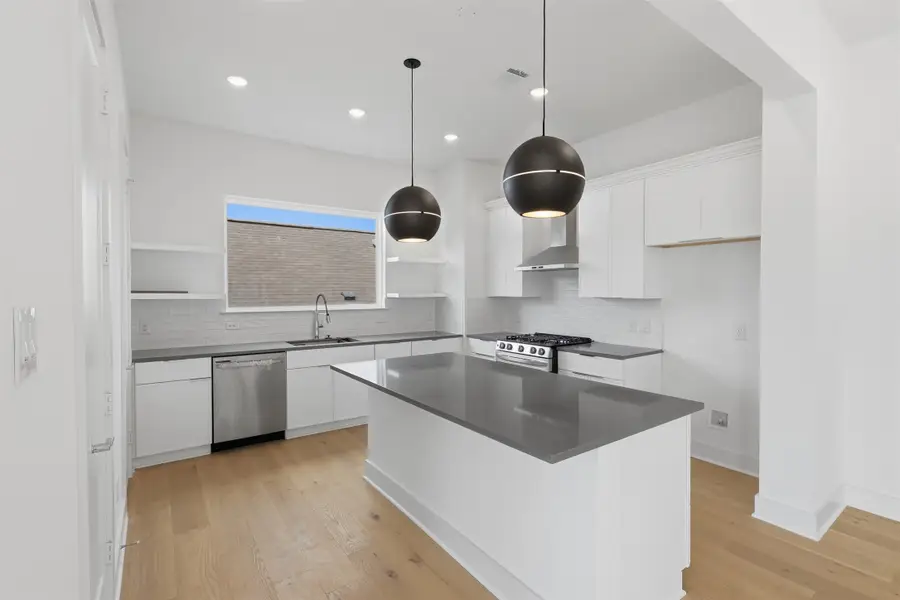 904 Kern Street #C, Houston, TX 77009 - #3