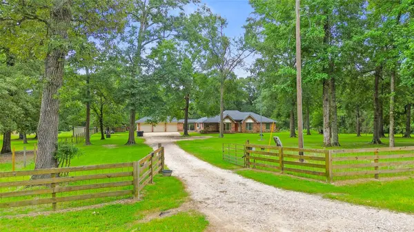 11270 Summit Drive, Conroe, TX 77303