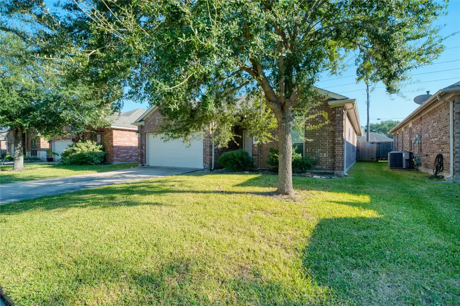 10630 Pine Meadows Boulevard, Baytown, TX 77523 - Image #3
